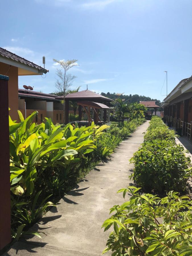 Chuu Pun Village Resort Pantai Cenang (Langkawi) Exterior foto